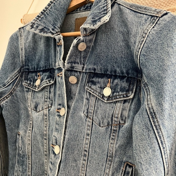 BLANK NYC | Distressed Denim Button Up Jacket - Picture 6 of 12